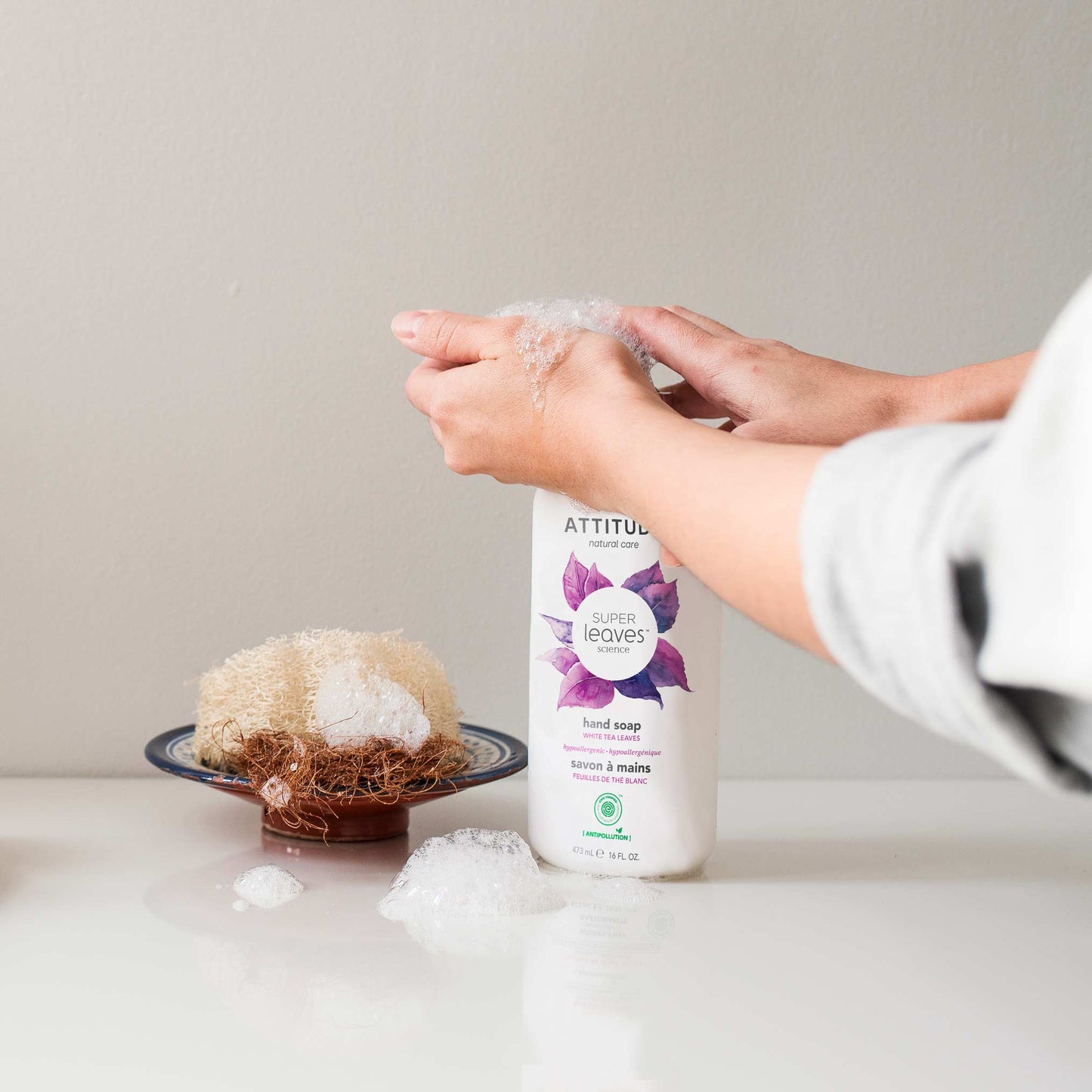 ATTITUDE Liquid hand soap Super-Leaves White Tea Leaves 14097_en?_hover? White Tea Leaves 16 FL. OZ.